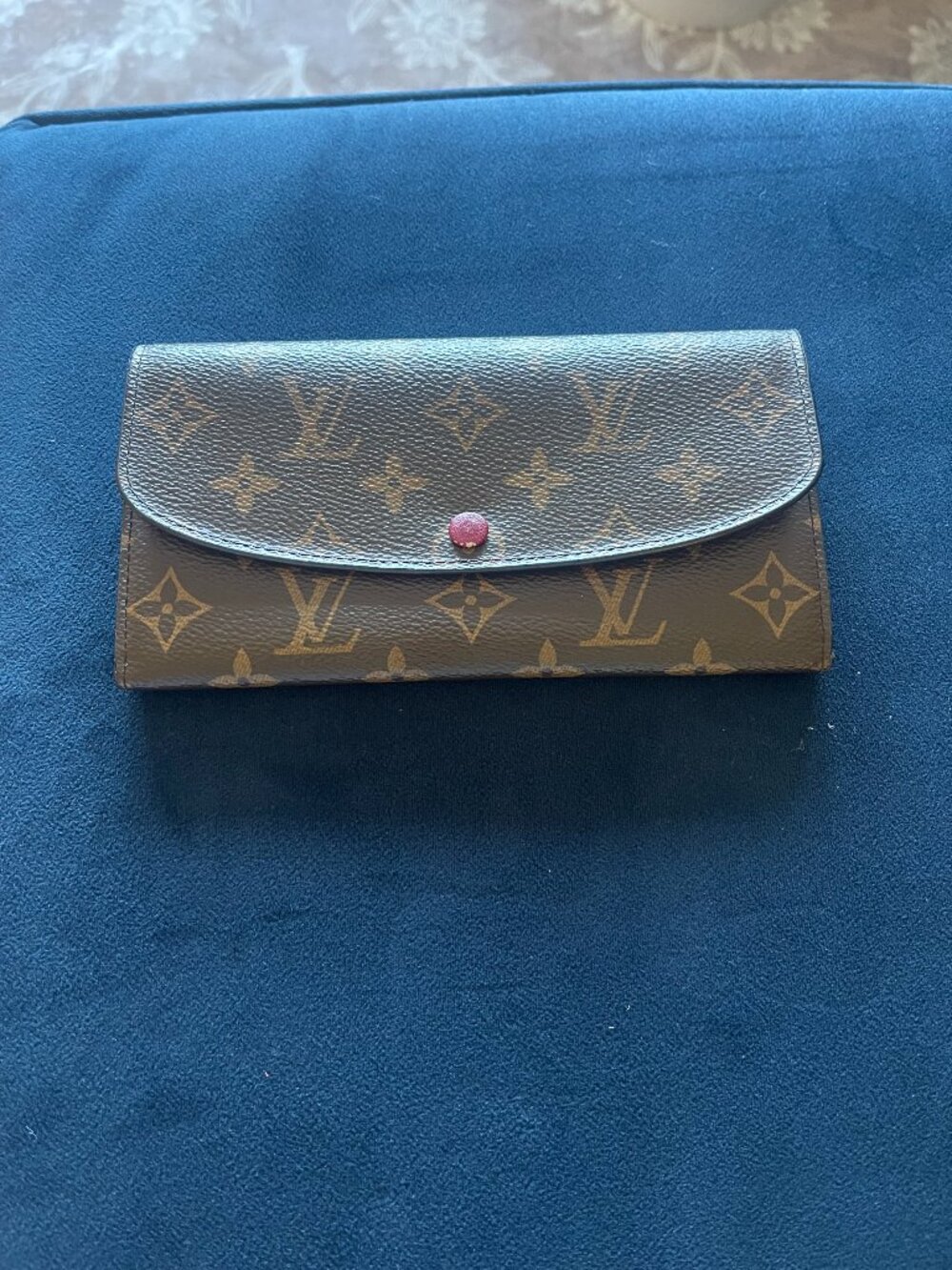 LV Wallet with Raspberry Button and Zipper Tag
